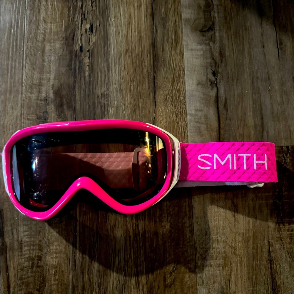 🔥Smith Riot Snow Goggles - Flamingo / Sun Black ChromaPop EXCELLENT condition